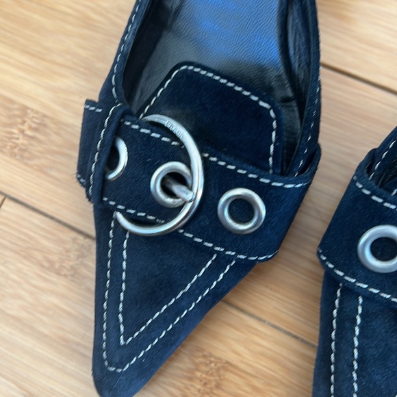 Prada navy suede heels - Picture 6 of 7